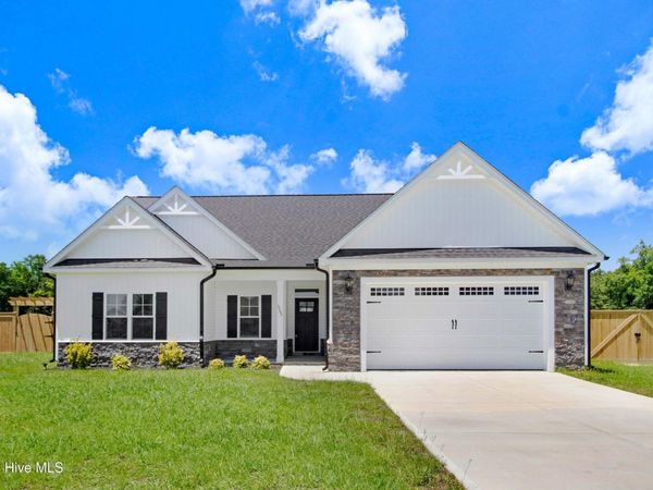 3766 Huntcliff Drive, La Grange, NC 28551