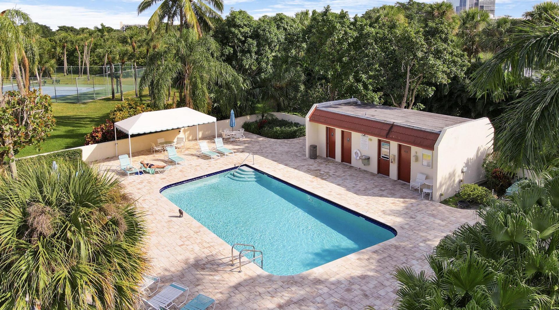 1700 Presidential Way, Unit 103, West Palm Beach, FL 33401 Photo