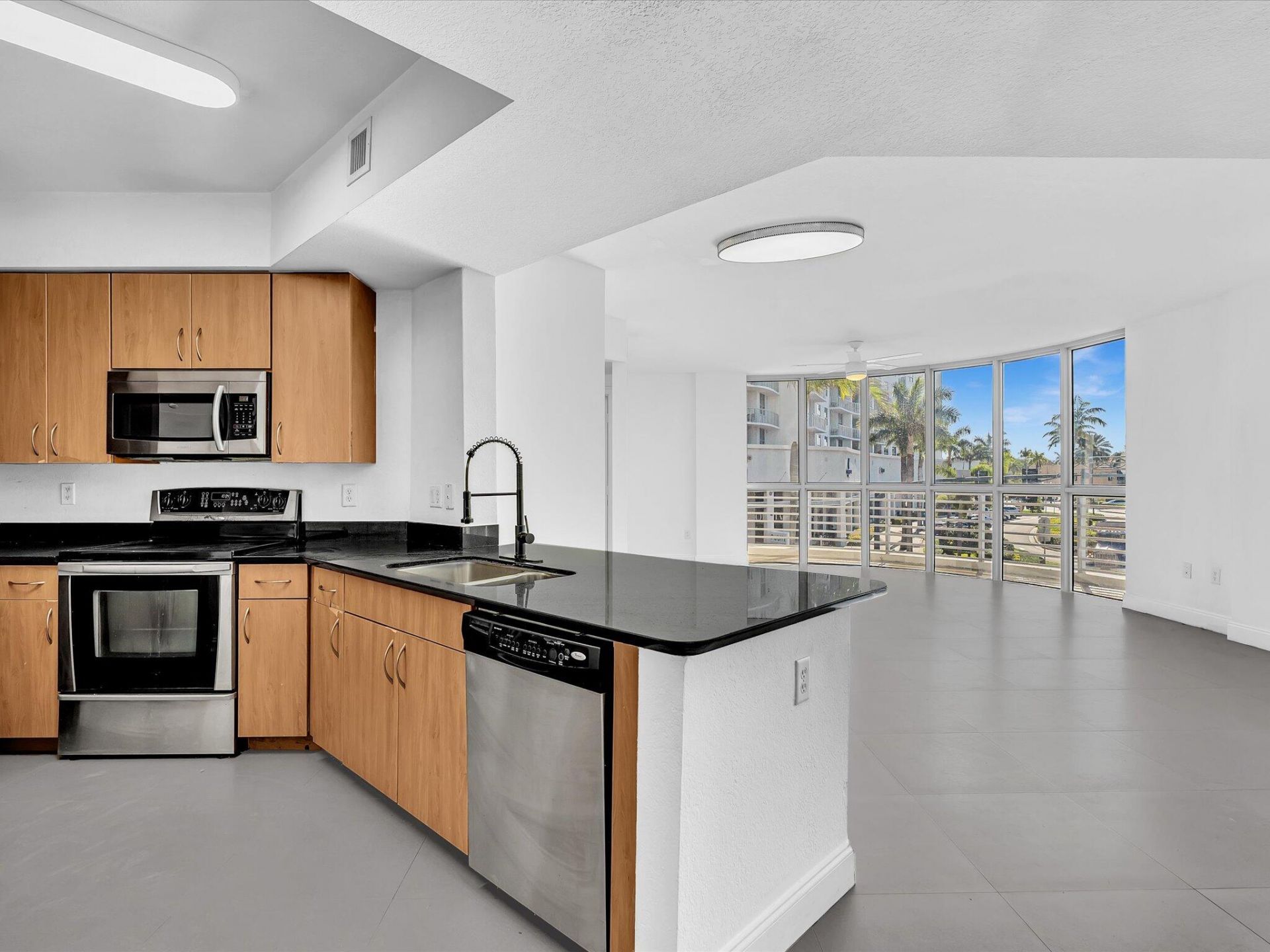 1830 Radius Drive, Unit 214, Hollywood, FL 33020 Photo