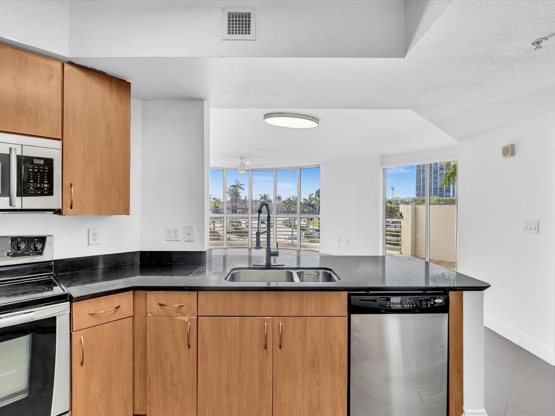 1830 Radius Drive, Unit 214, Hollywood, FL 33020 Photo