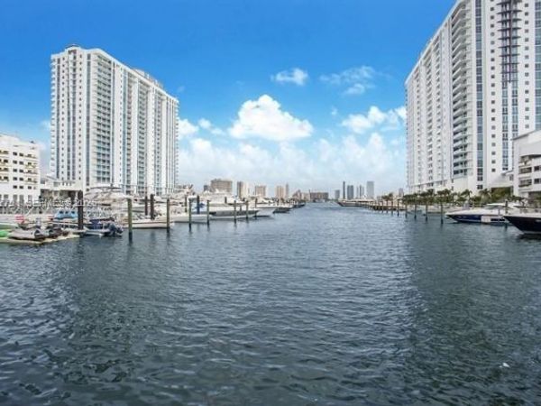 17301 Biscayne Blvd, Unit 1103, North Miami Beach, FL 33160