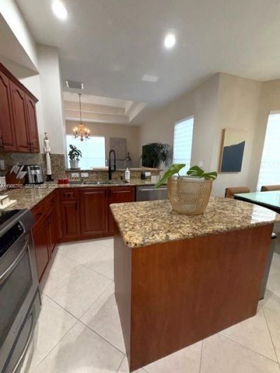 7770 NW 161st Ter , Miami Lakes, FL 33016 Photo