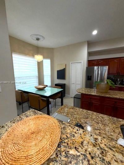 7770 NW 161st Ter , Miami Lakes, FL 33016 Photo