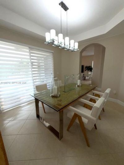 7770 NW 161st Ter , Miami Lakes, FL 33016 Photo