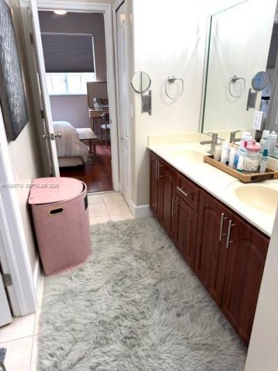 7770 NW 161st Ter , Miami Lakes, FL 33016 Photo