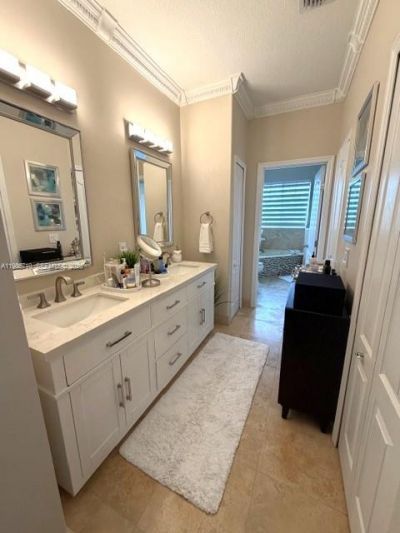 7770 NW 161st Ter , Miami Lakes, FL 33016 Photo