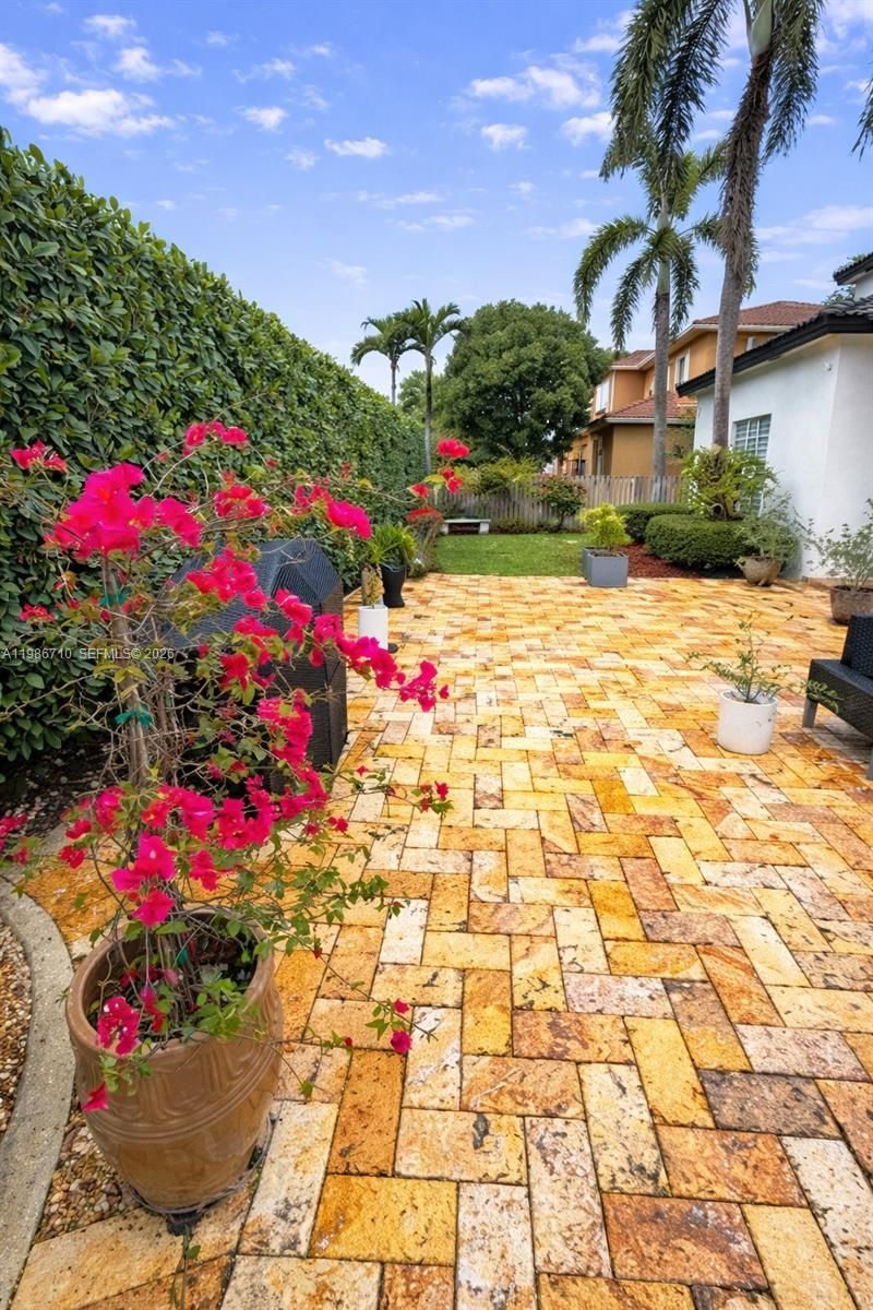 7770 NW 161st Ter , Miami Lakes, FL 33016 Photo