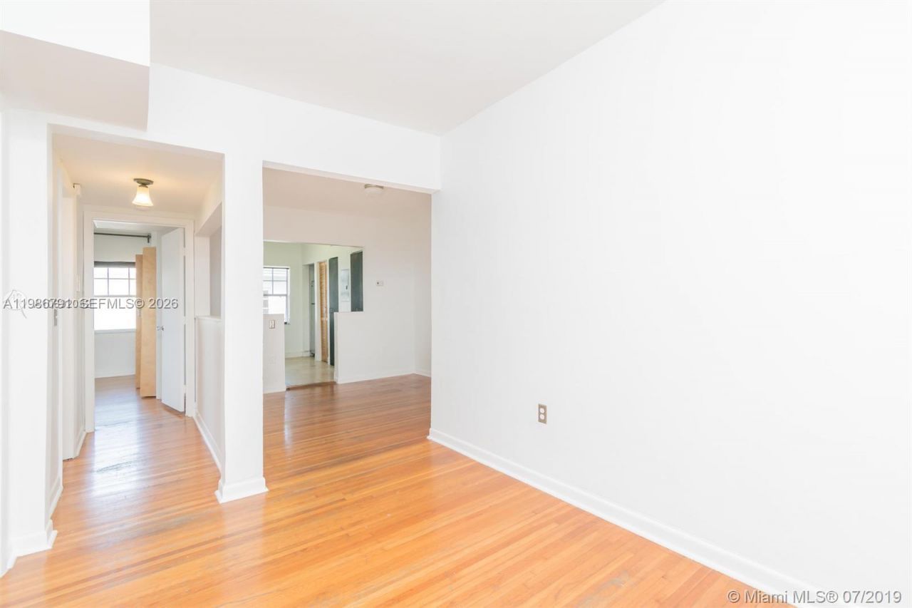 915 8th St , Unit 201, Miami Beach, FL 33139 Photo