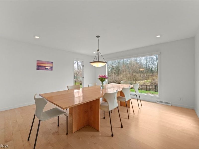 29475 S Woodland Road, Pepper Pike, OH 44124 Photo 10