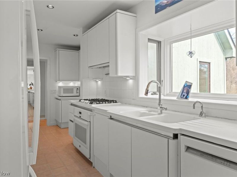 29475 S Woodland Road, Pepper Pike, OH 44124 Photo 13