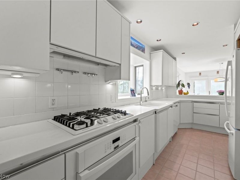 29475 S Woodland Road, Pepper Pike, OH 44124 Photo 14