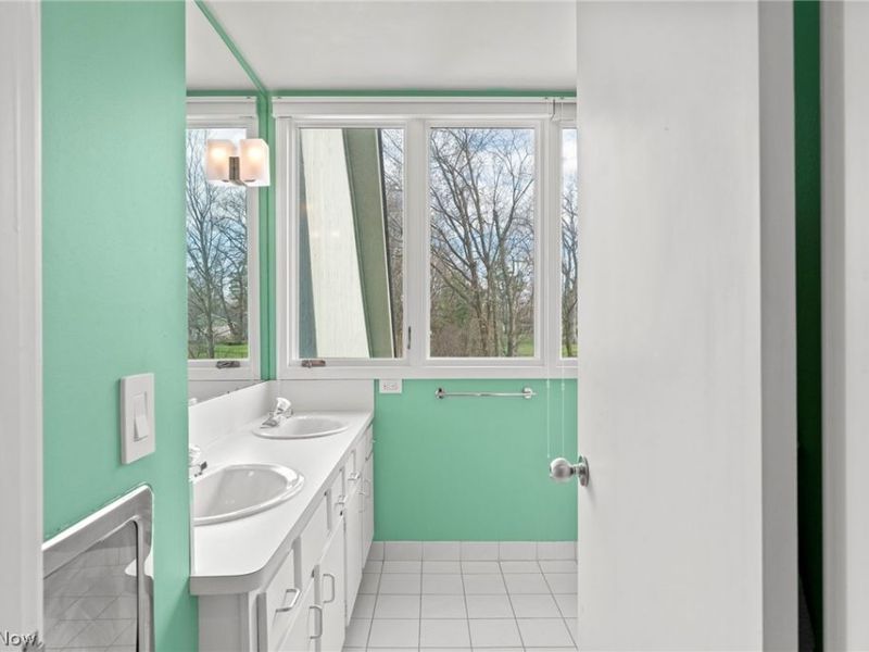 29475 S Woodland Road, Pepper Pike, OH 44124 Photo 32