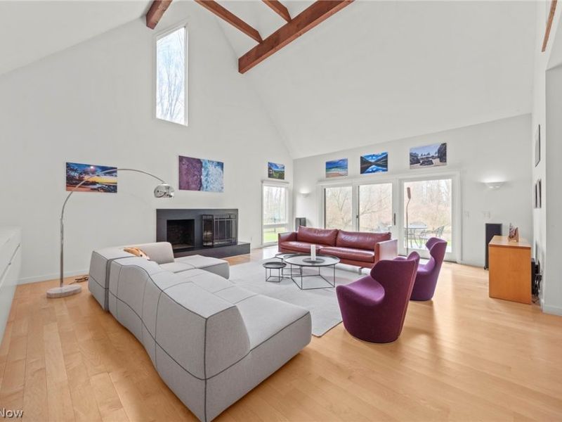 29475 S Woodland Road, Pepper Pike, OH 44124 Photo 5