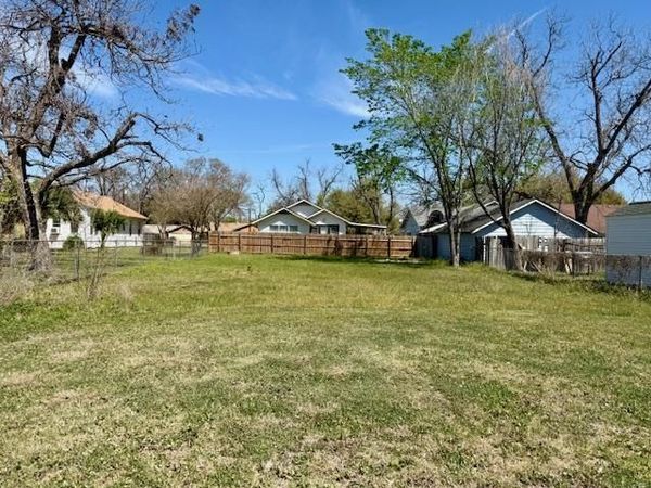 TBD E 9th ST , Cameron, TX 76520