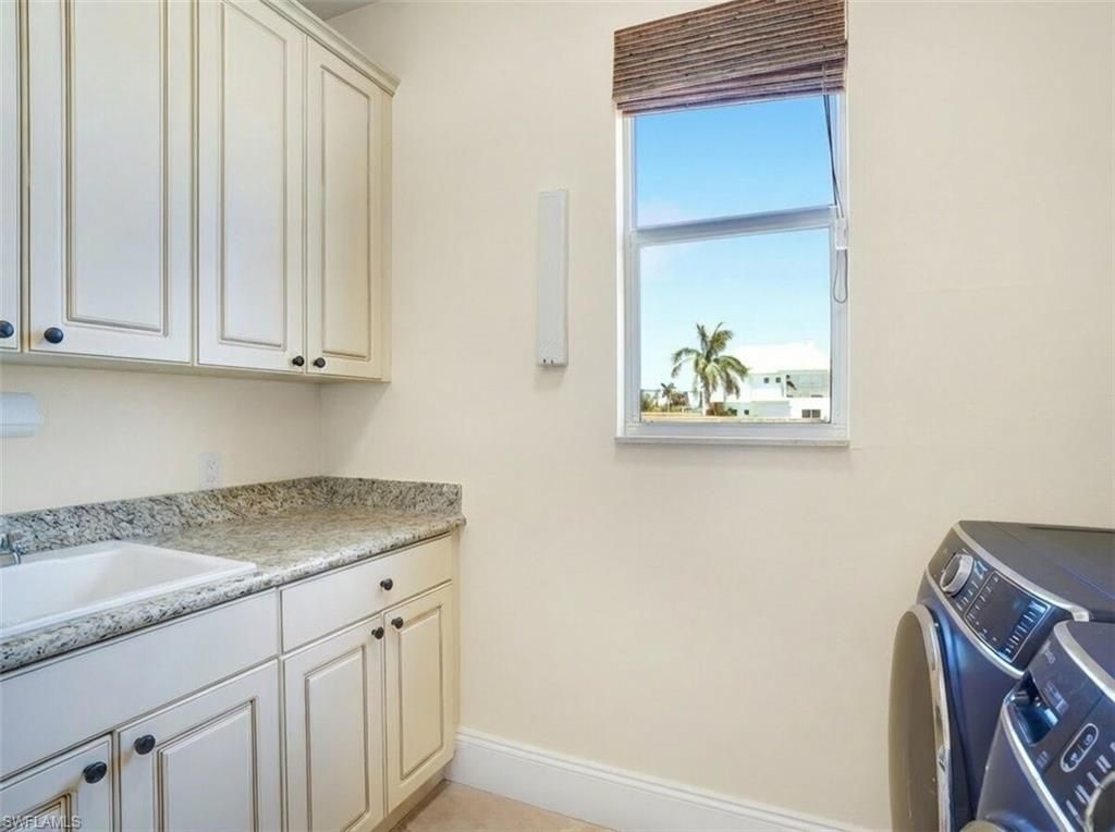 5640 Williams Dr, Fort Myers Beach, FL 33931 Photo