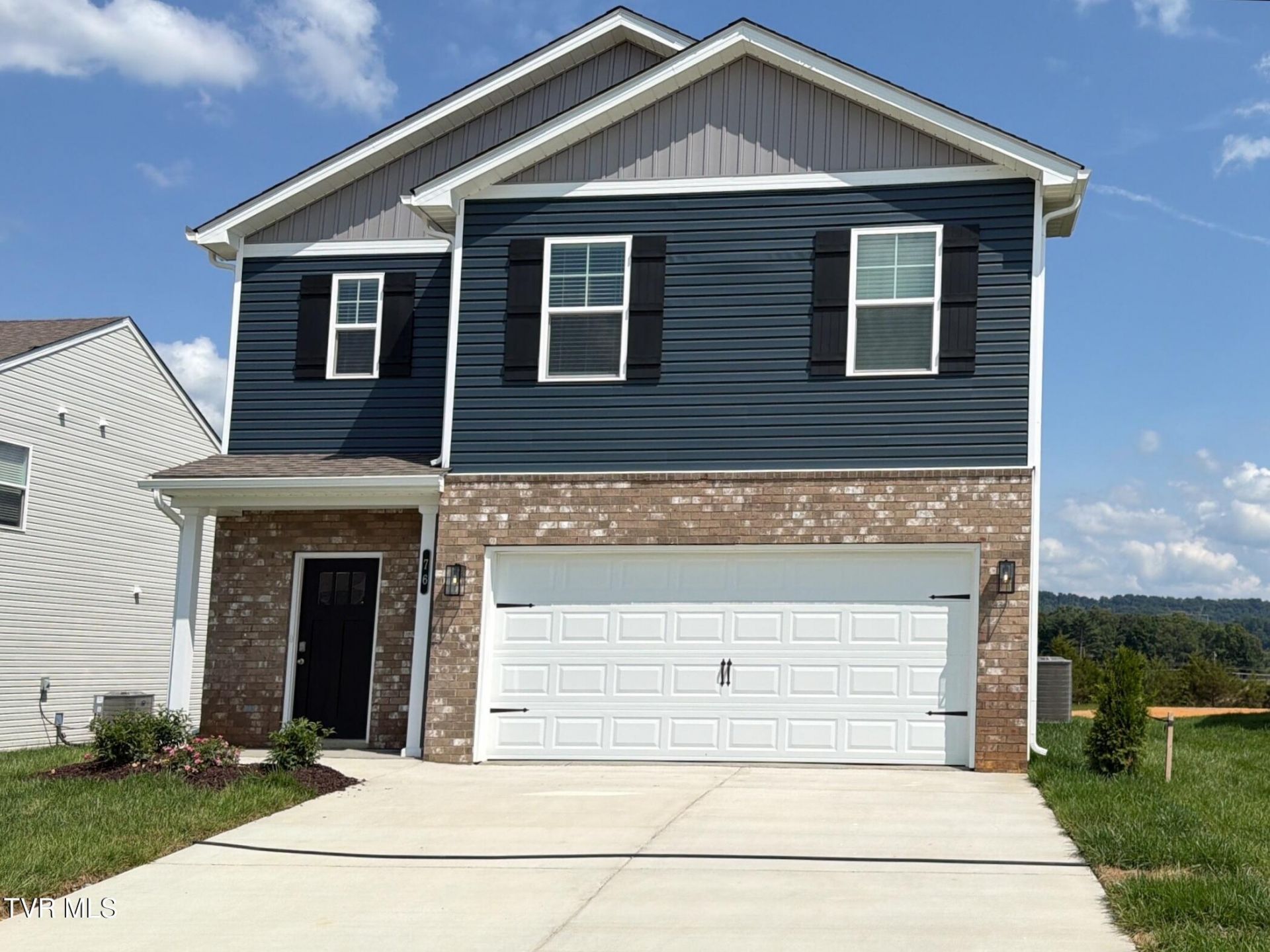 76 Ollie Street, Johnson City, TN 37615 Main Photo