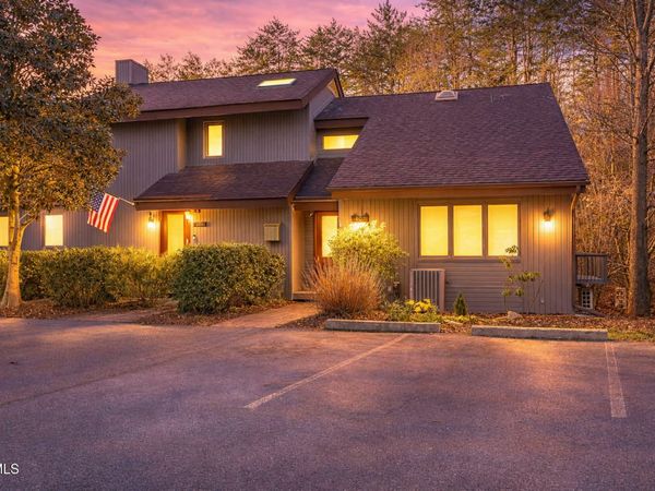 107 Willowbrook Drive, Kingsport, TN 37660