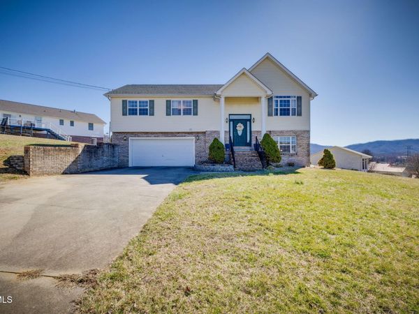 104 Chickasaw Circle, Church Hill, TN 37642