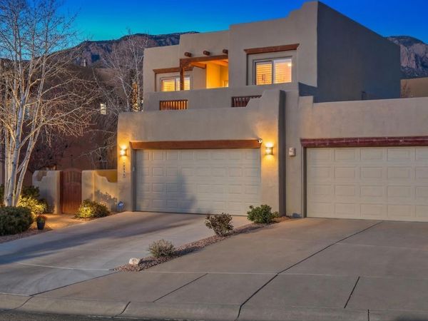 6428 Sage Point Court NE, Albuquerque, NM 87111