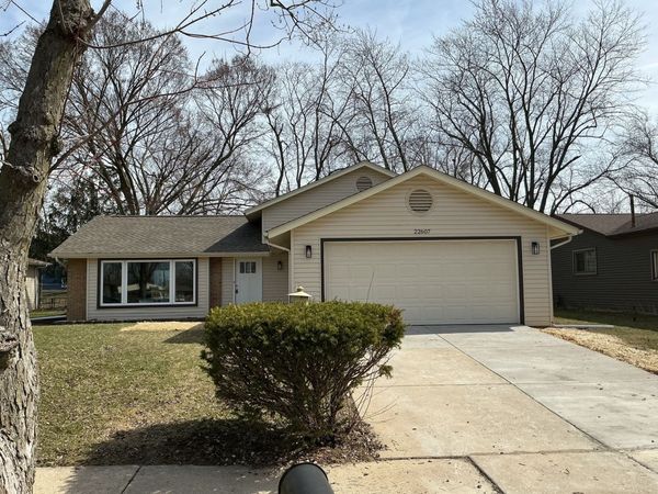 22607 Mission Drive , Richton Park, IL 60471