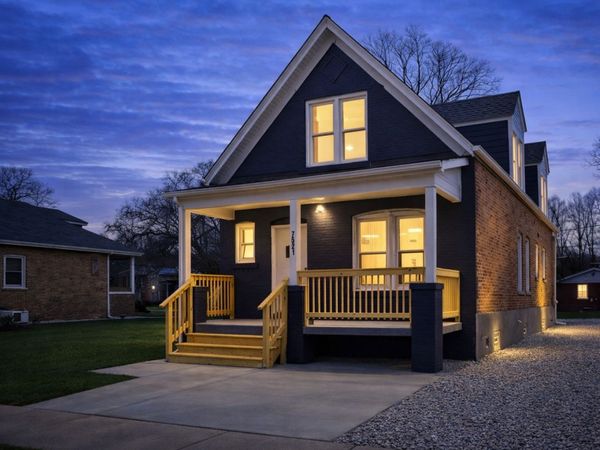 7521 S Parnell Avenue , Chicago, IL 60620