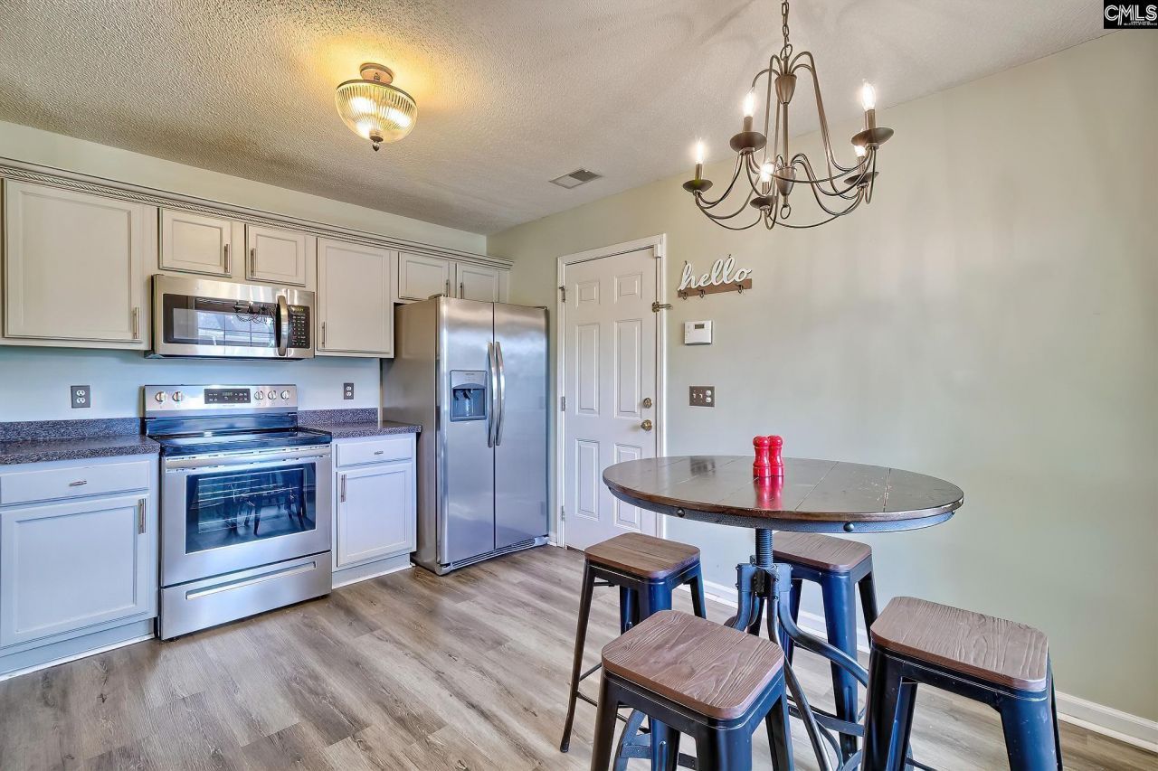 205 Twin Oaks Lane Photo 12