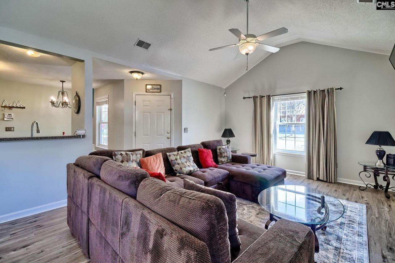 205 Twin Oaks Lane Photo 7