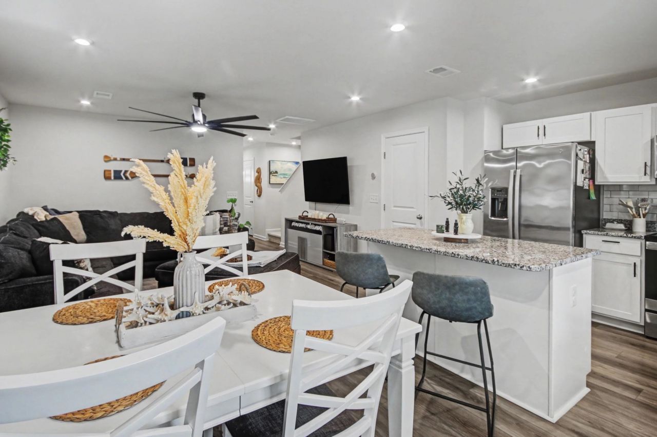 608 Montenegro Way Photo 9