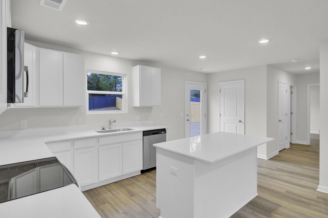 8050 Caswell Court Photo 10