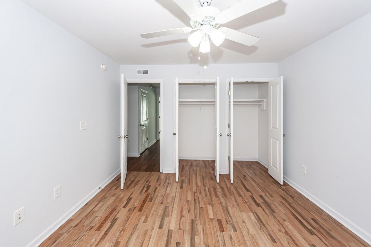 211 White Street Photo 17