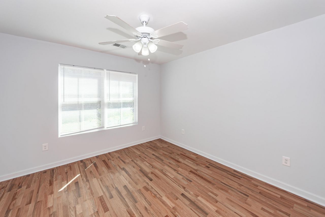 211 White Street Photo 21