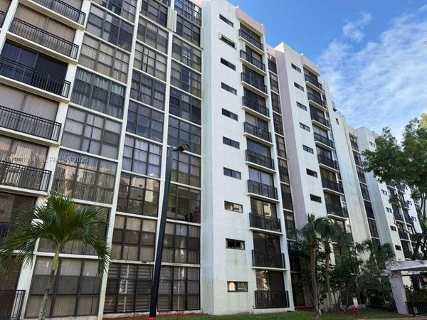 17011 N Bay Rd , Unit 709, Sunny Isles Beach, FL 33160