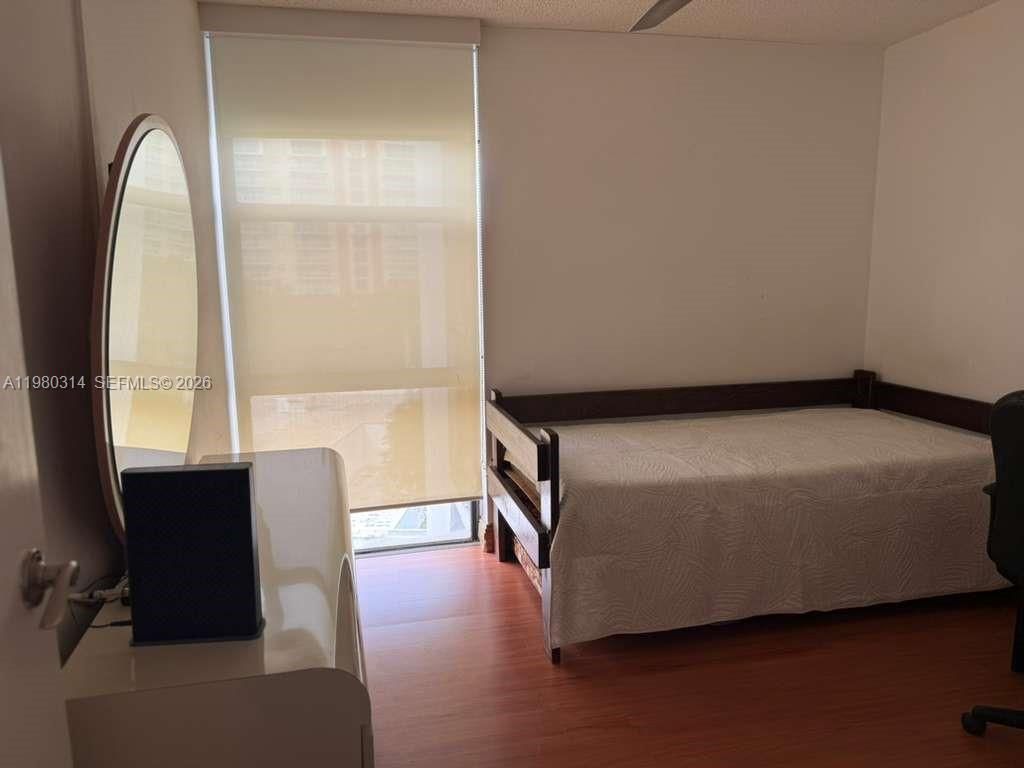 17011 N Bay Rd , Unit 709, Sunny Isles Beach, FL 33160 Photo