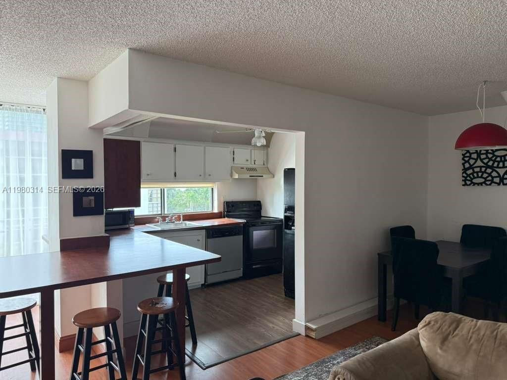 17011 N Bay Rd , Unit 709, Sunny Isles Beach, FL 33160 Photo