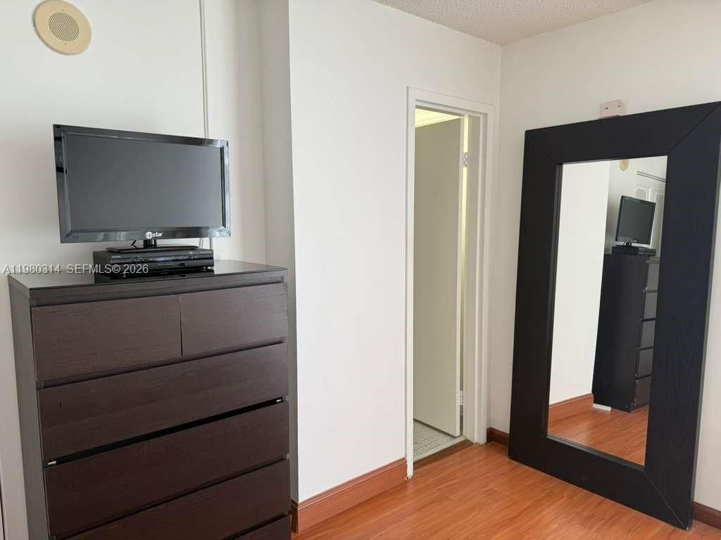 17011 N Bay Rd , Unit 709, Sunny Isles Beach, FL 33160 Photo