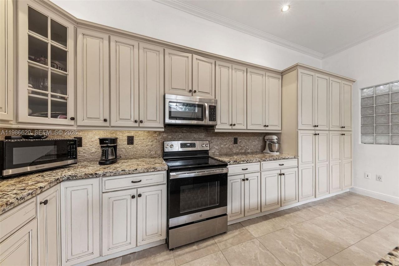 1104 Redwood St , Hollywood, FL 33019 Photo