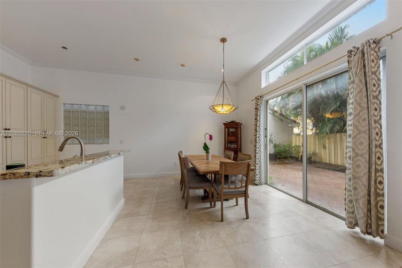 1104 Redwood St , Hollywood, FL 33019 Photo