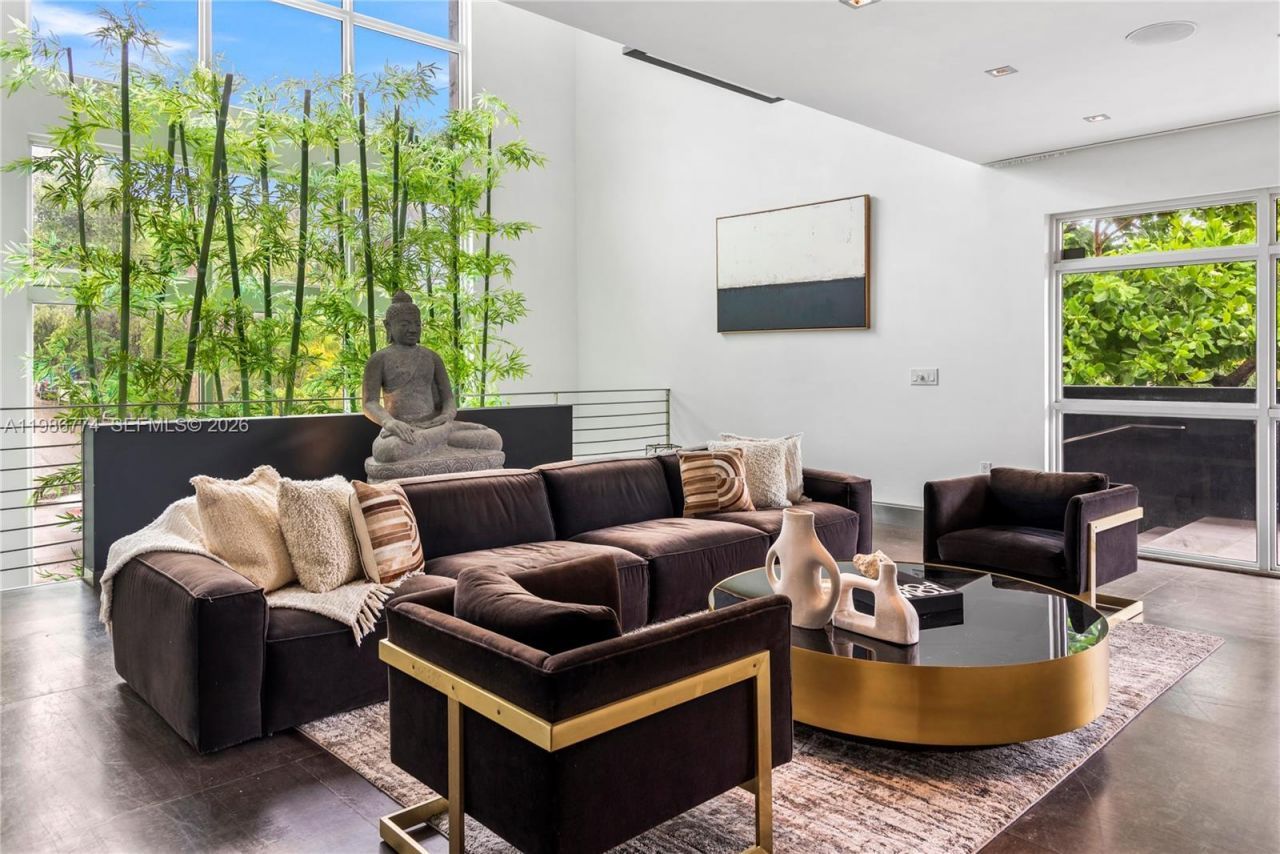 1606 S Bayshore Dr , Miami, FL 33133 Photo