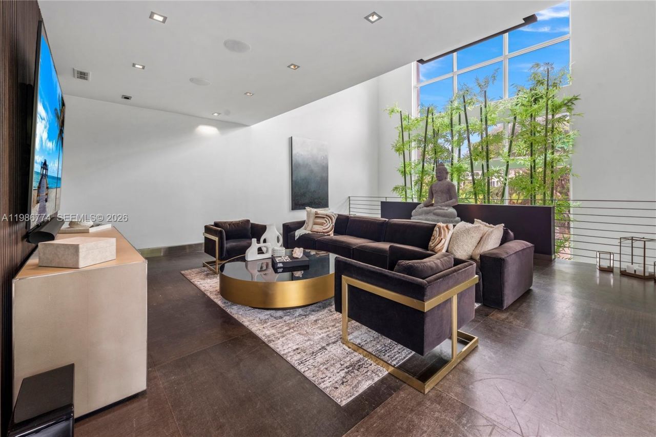 1606 S Bayshore Dr , Miami, FL 33133 Photo