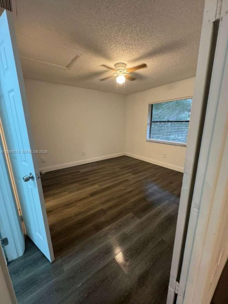 605 Ixoria Ave , Unit 15, Fort Pierce, FL 34982 Photo