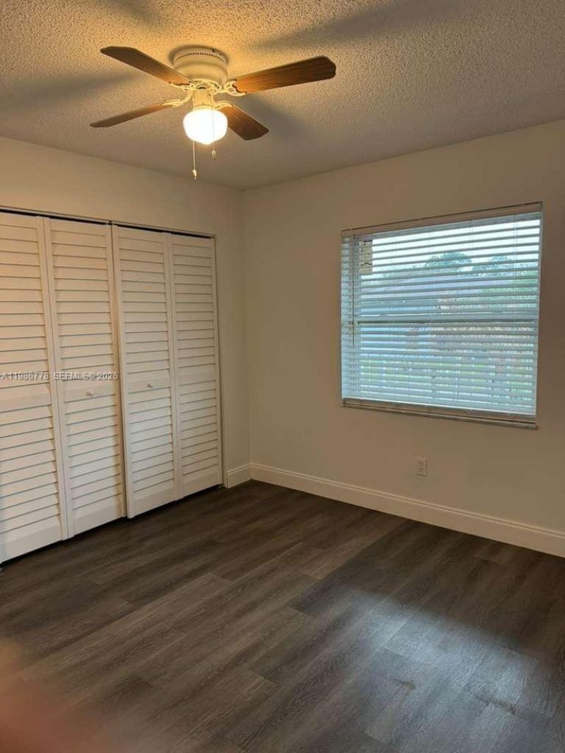 605 Ixoria Ave , Unit 15, Fort Pierce, FL 34982 Photo