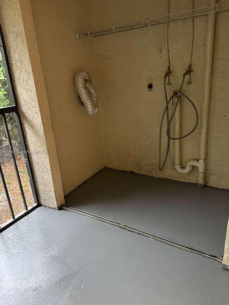 605 Ixoria Ave , Unit 15, Fort Pierce, FL 34982 Photo