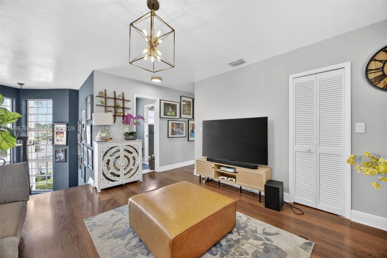 15000 SW 45th Ln, Miami, FL 33185 Photo