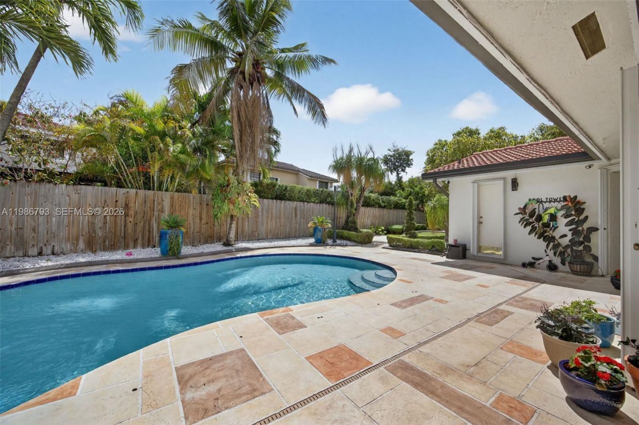 15000 SW 45th Ln, Miami, FL 33185 Photo