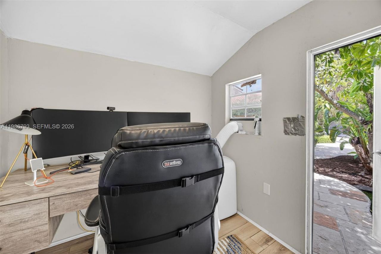 15000 SW 45th Ln, Miami, FL 33185 Photo