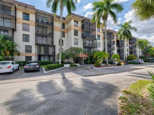 Unit 412A, Lauderhill, FL 33319