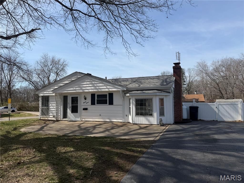 1416 Wabash Avenue, Belleville, IL 62220 Main Photo