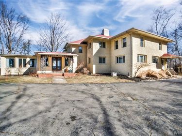 6970 Lake Shore Road, Derby, NY 14047