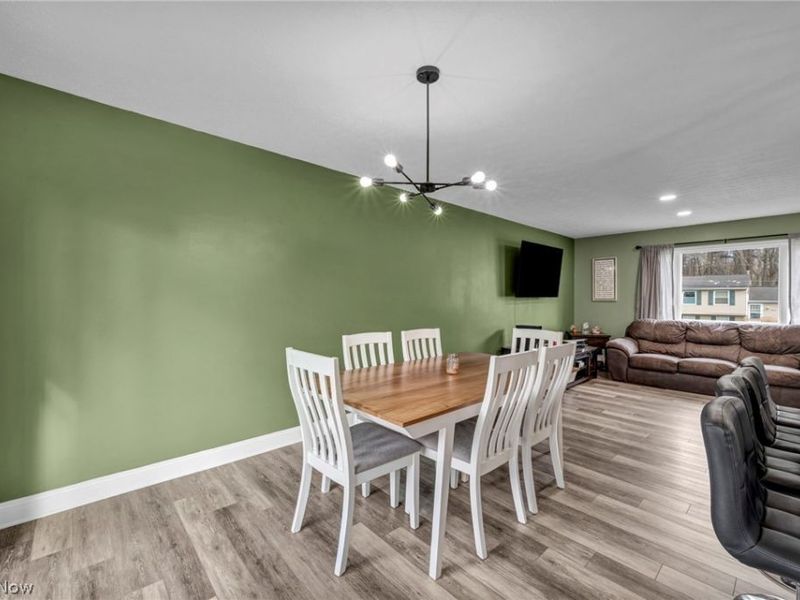 692 Zeletta Drive , Akron, OH 44319 Photo 12