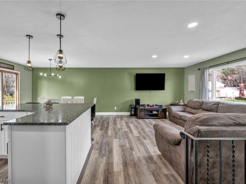 692 Zeletta Drive , Akron, OH 44319 Photo 17